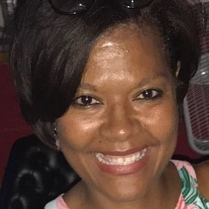 Meet your Posher, Elaine